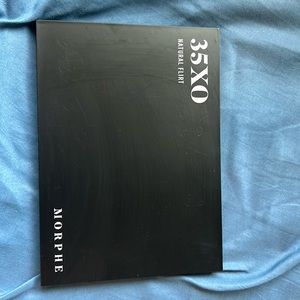 35xo morphe palette “Natural Flirt”